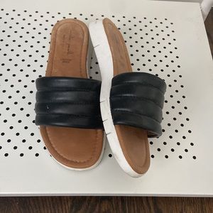 Mila Paoli Slip on Sandal